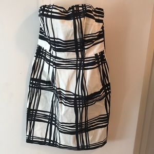 EXPRESS BLACK AND WHITE PLAID STRAPLESS DRESS